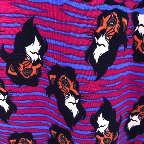 Disney Scar Lion King Irma Top - Picture 2 of 2